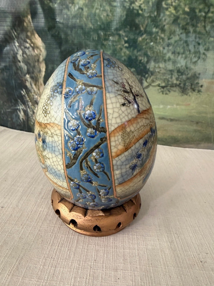 Decorative egg with stand