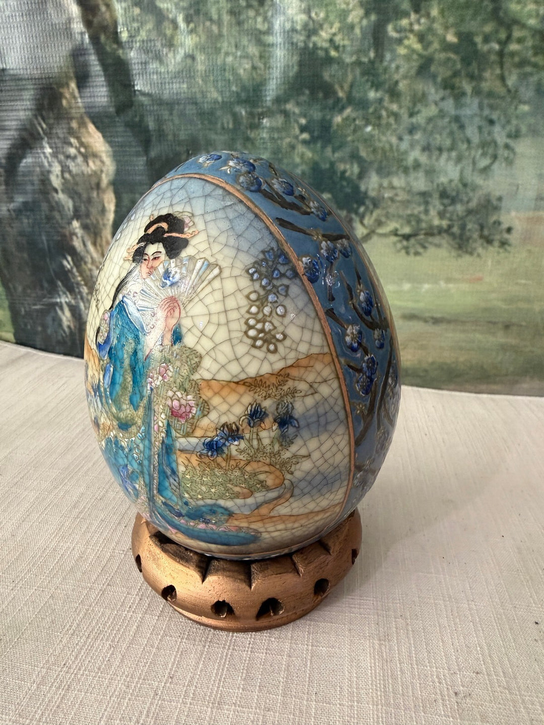 Decorative egg with stand