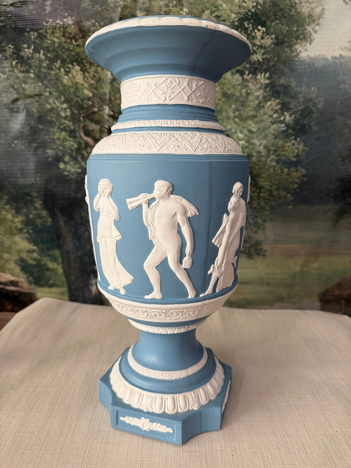 Blue and white classical relief vase