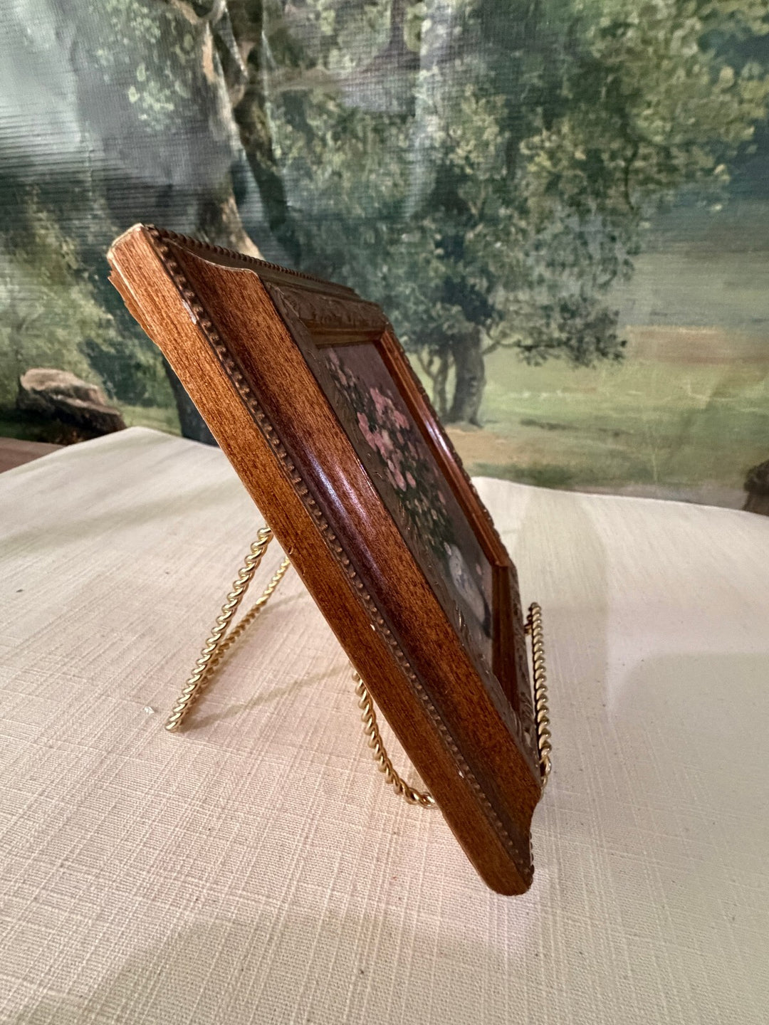 Wood framed floral vase print with easel stand