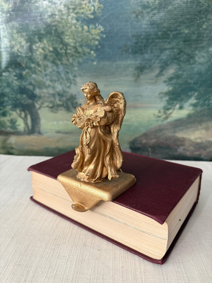 Set of 4 gold iron cast tone angel stocking holder