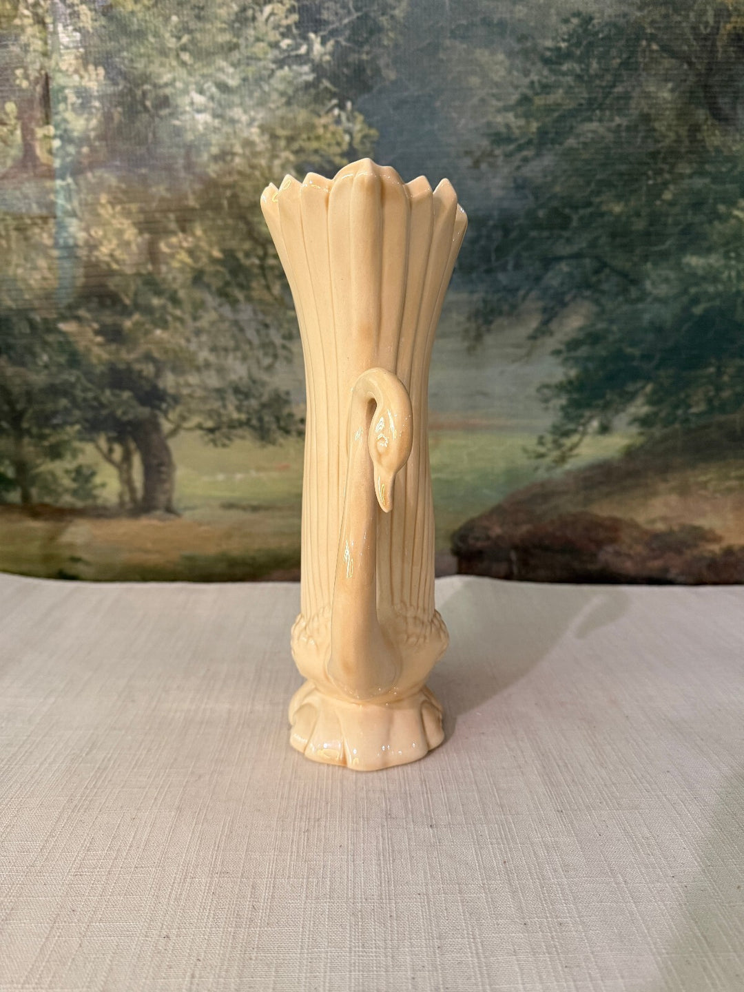 Cream swan vase