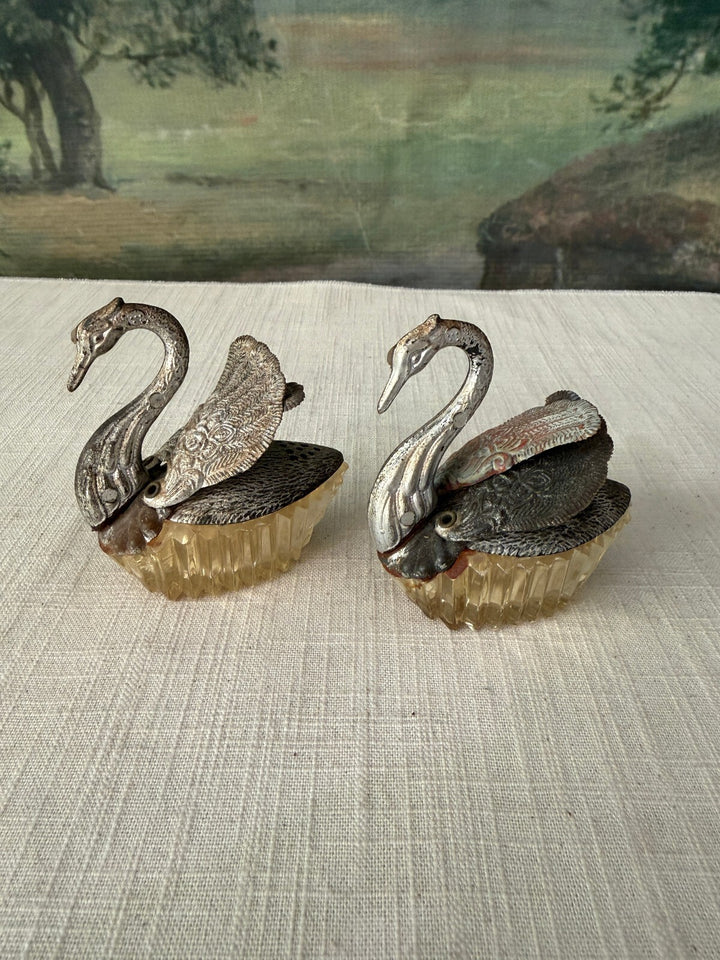 Pair of Swan Trinkets