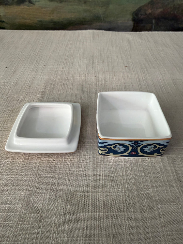 Wedgwood Elephant Porcelain Trinket Box