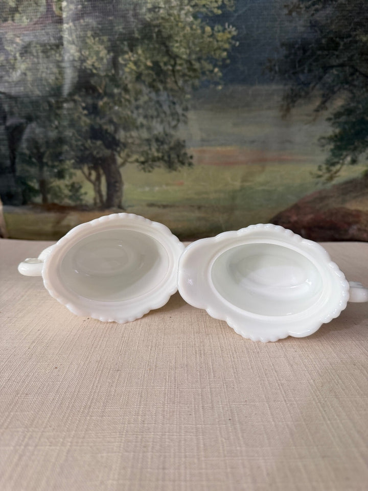 White Ceramic Swan Sugar Bowl and Creamer Set with Damage