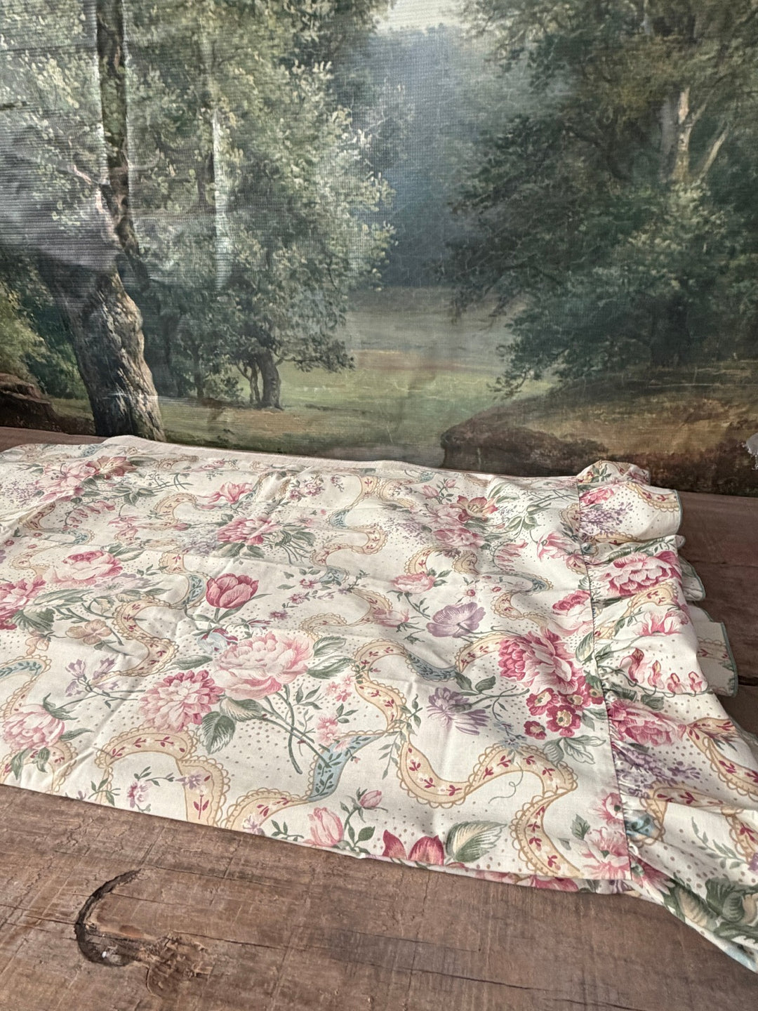 Vtg 1988 Martha Stewart 2pc Queen Pillowcase Set Roses Floral Ruffled Cottage