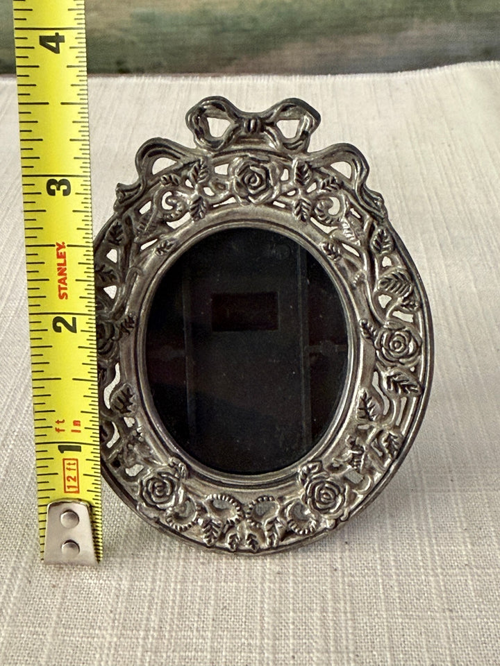 Vintage Silver Tone Oval Photo Frame with Floral and Bow Design