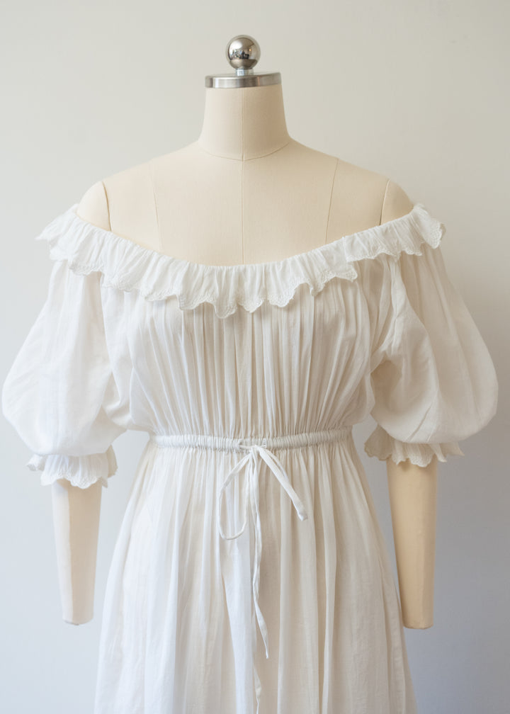 The Elizabeth Nightgown in Crème