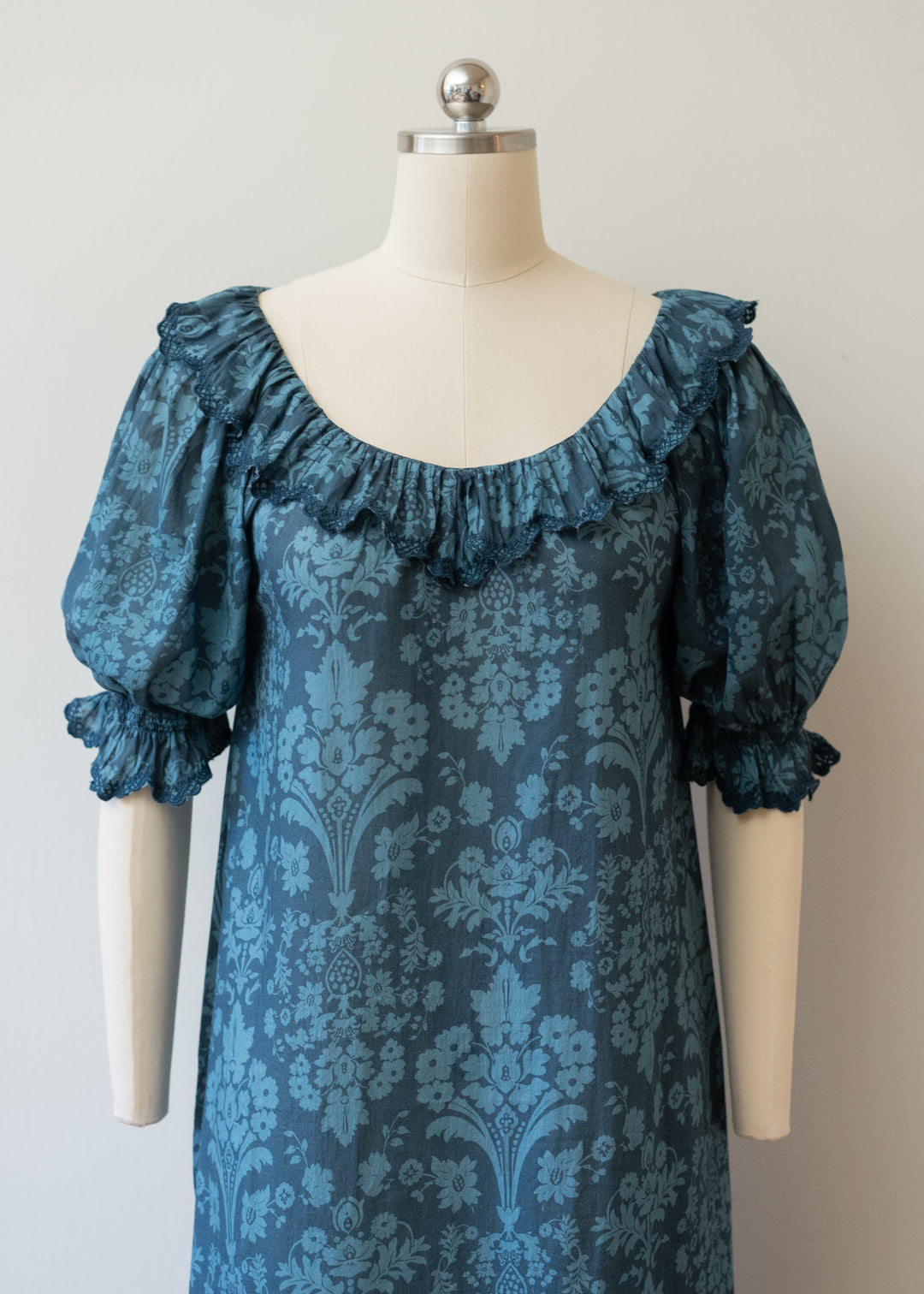 The Isla Nightgown in Damask