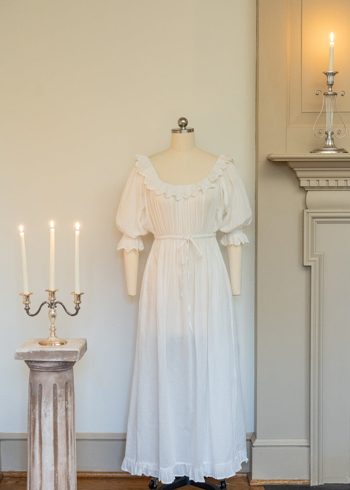 The Elizabeth Nightgown in Crème
